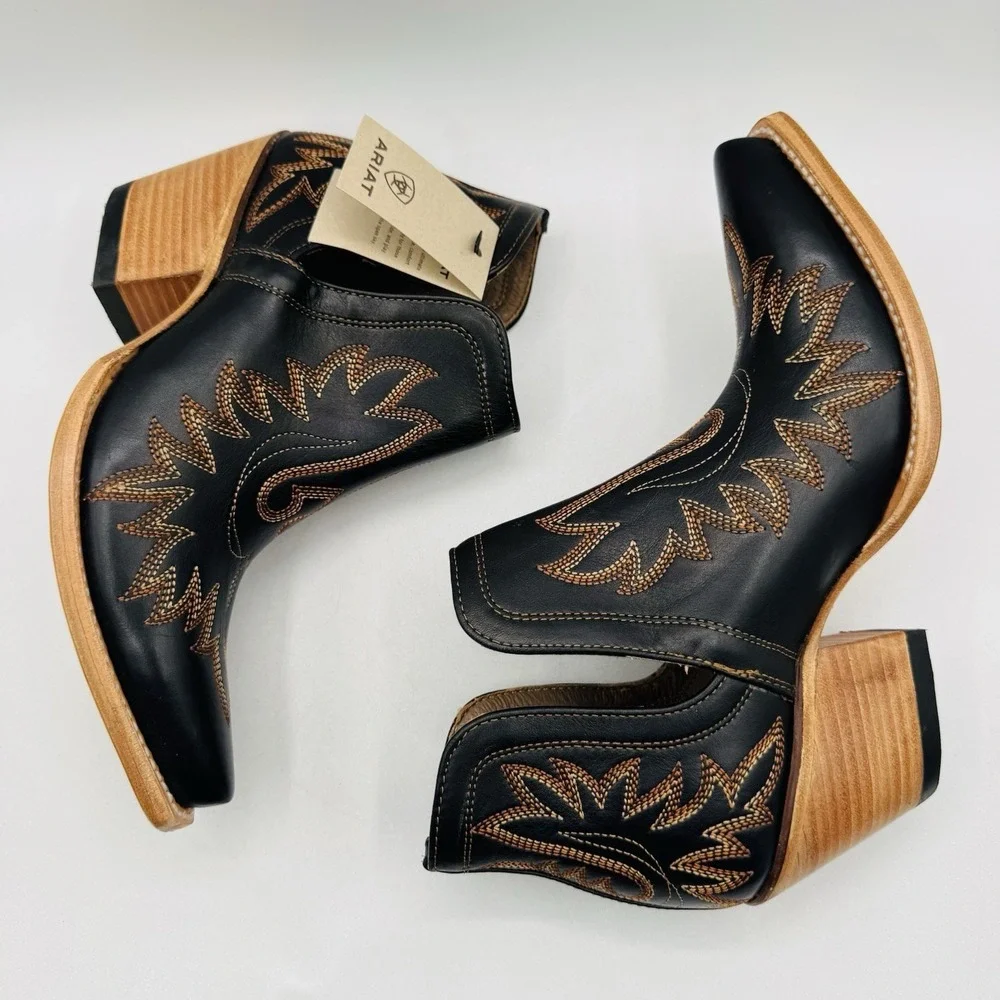 Ariat Dixon Brooklyn Boots Women's Size 8 B Black Leather Snip Toe